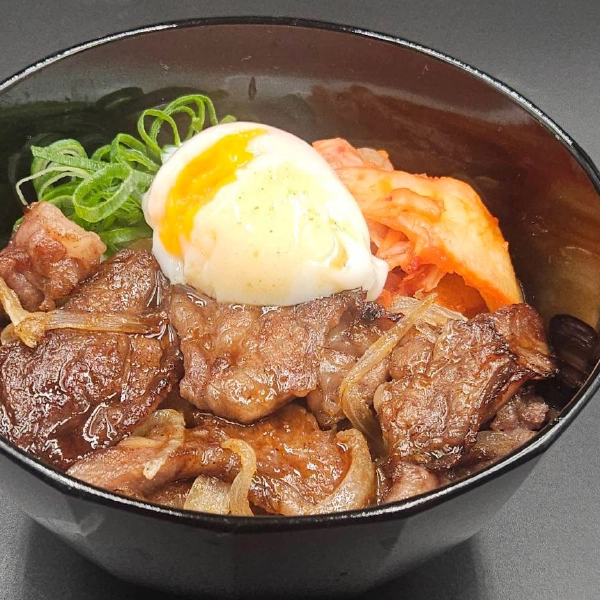 ハラミ＆和牛焼肉丼